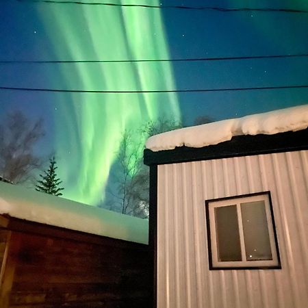 Our Cabin Bed & Breakfast Yellowknife Exterior foto